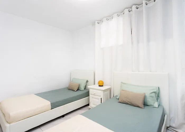 3 50m From The Americas Promenade With Heated Pool Arona (Tenerife)