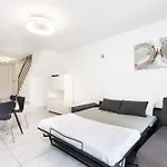 3 50m From The Americas Promenade With Heated Pool Apartman