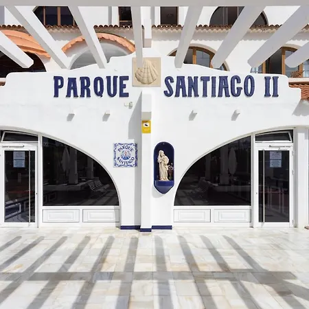 3 50m From The Americas Promenade With Heated Pool