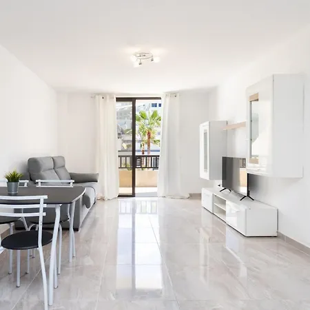 Apartamento 3 50m From The Americas Promenade With Heated Pool