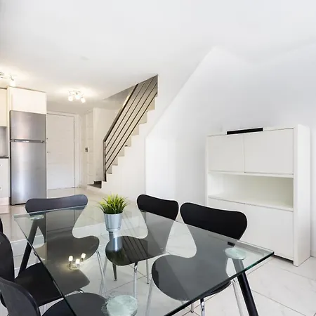 Classbnb - 3 50m From The Americas Promenade