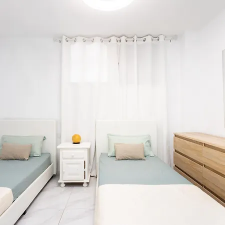 Apartamento 3 50m From The Americas Promenade With Heated Pool