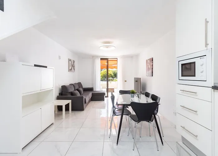 3 50m From The Americas Promenade With Heated Pool Apartamento Arona (Tenerife)