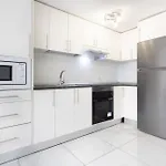 3 50m From The Americas Promenade With Heated Pool