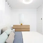 3 50m From The Americas Promenade With Heated Pool * 아로나